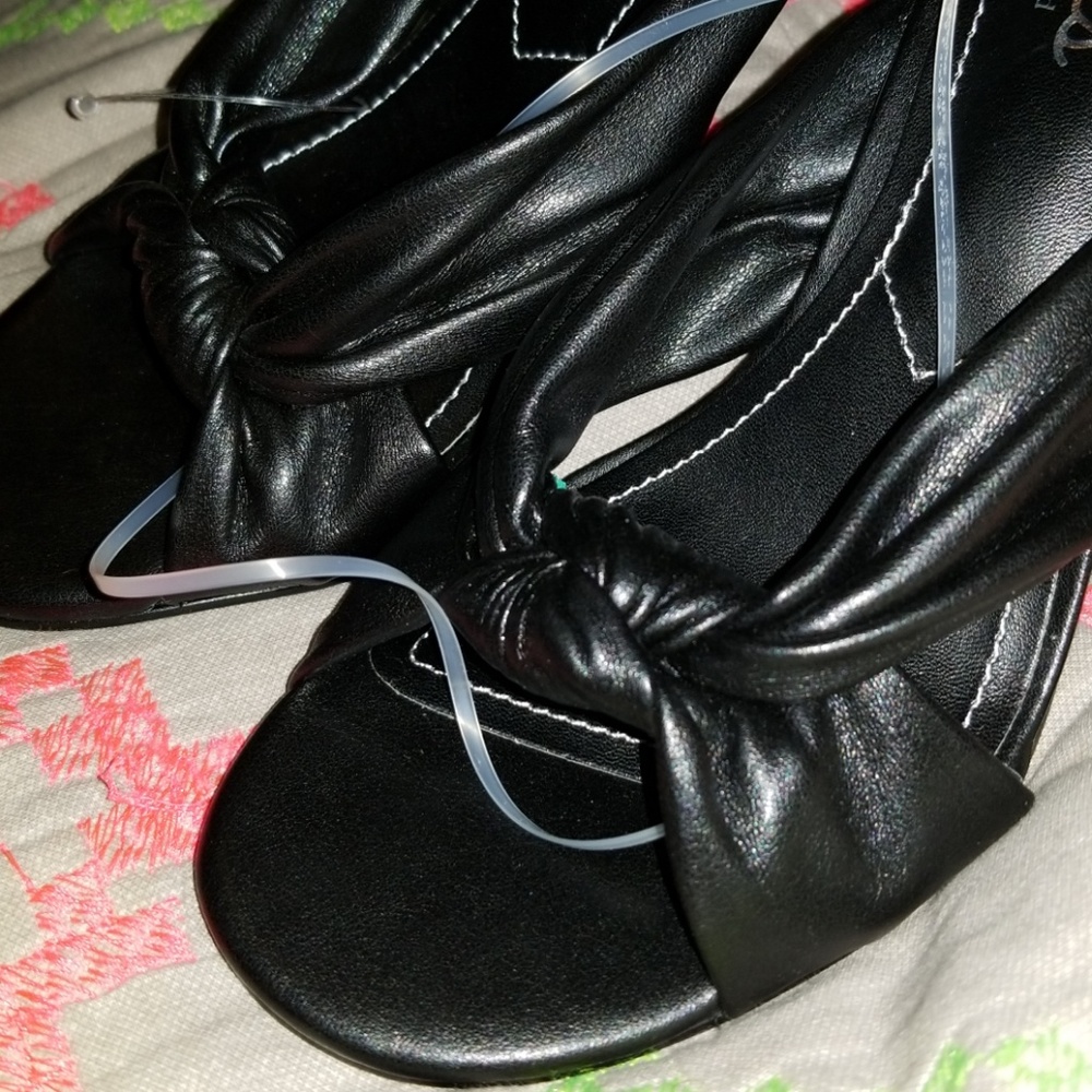 Charles David Black Leather High Heeled Sandals